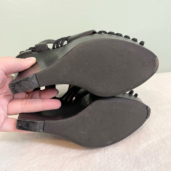 Givenchy Corinne Women's Leather Suede Gladiator Platform Wedge Heels Size 8 - Picture 10 of 15